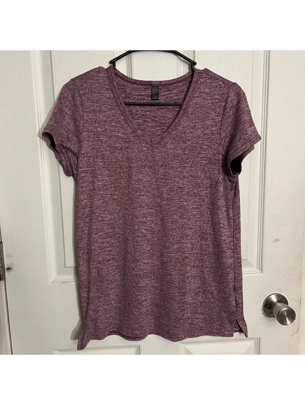 32 Degrees Heat Maroon V Neck Athletic Top L